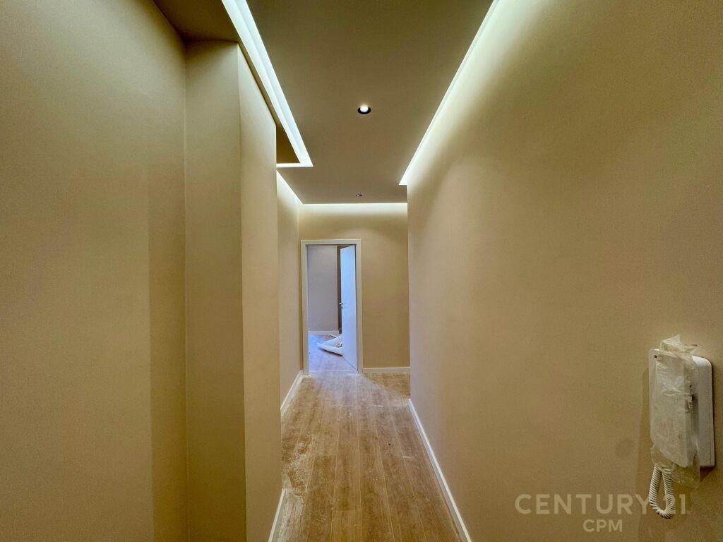 APARTAMENT 2+1+POST PARKIMI PER SHITJE TEK PAZARI RI!