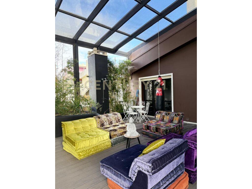 DUPLEX PER QIRA KOPSHTI BOTANIK