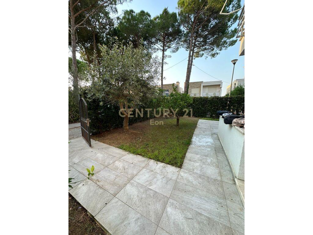 APARTAMENT 2+1 ME OBORR TEK LURA 3, GJIRI I LALEZIT