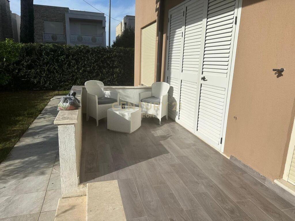 APARTAMENT 2+1 ME OBORR TEK LURA 3, GJIRI I LALEZIT