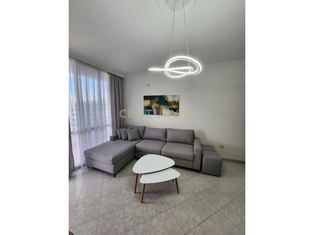 SHITET APARTAMENT 2+1 +2 TUALETE NE PLAZH DURRES !