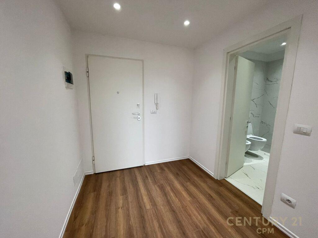 Apartament 1+1+ Post Parkimi për Qira Te Ali Demi