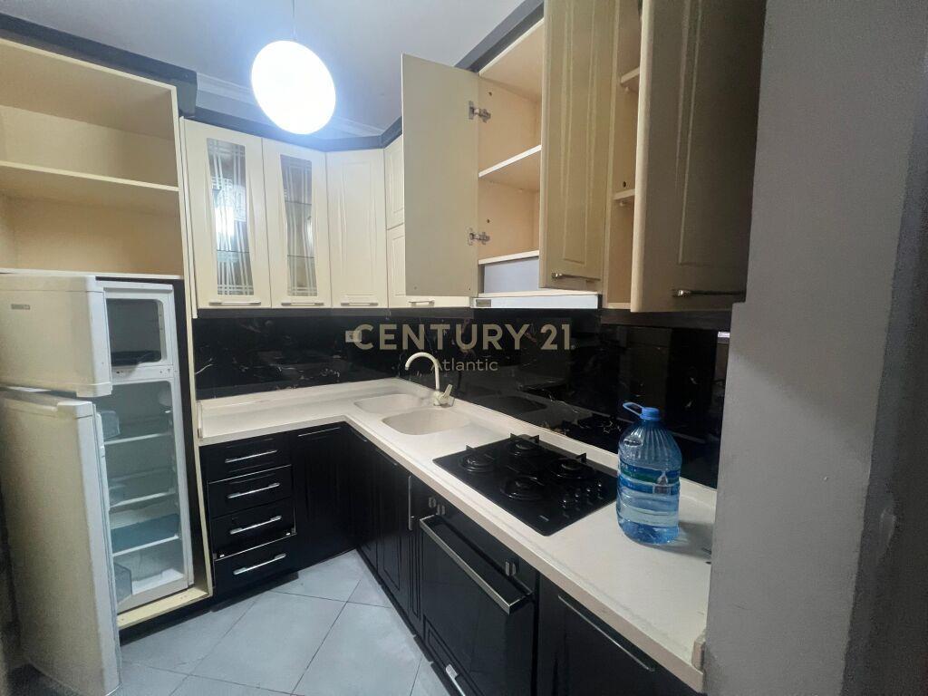 JEPET ME QIRA APARTAMENT 1+1 PLAZH RROTA KUQE DURRES !