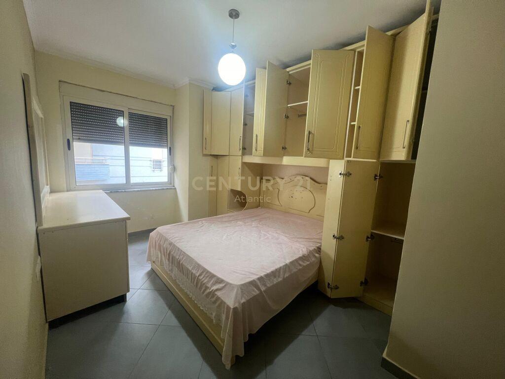 JEPET ME QIRA APARTAMENT 1+1 PLAZH RROTA KUQE DURRES !
