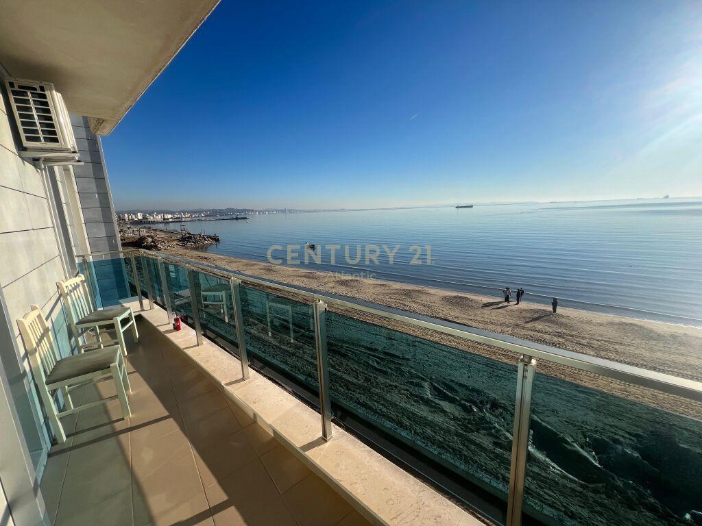 JEPET ME QIRA APARTAMENT 2+1 VIJE E PARE ME DETIN , PLAZH UR