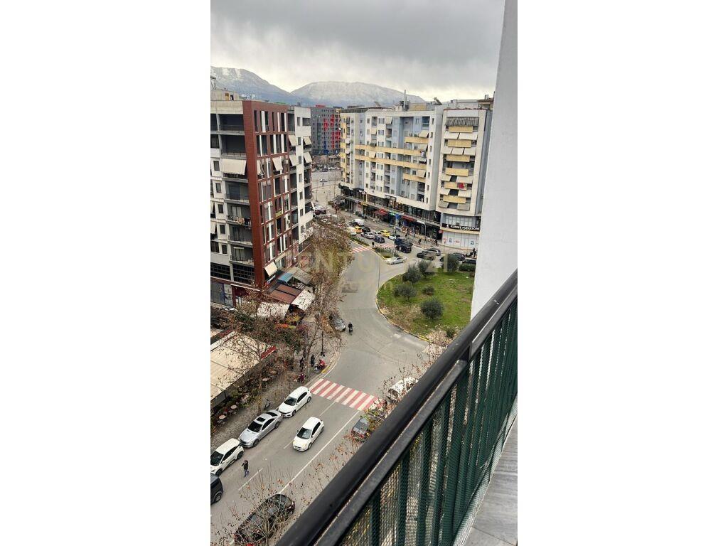 Jepet me qira apartment 1+1 Astir.