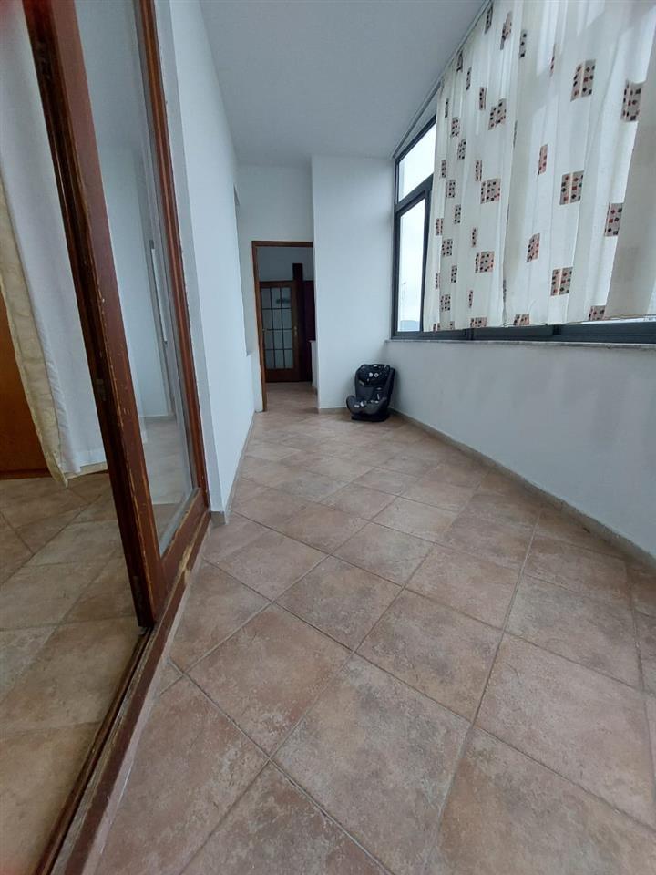 Shitet ose jepet me qera