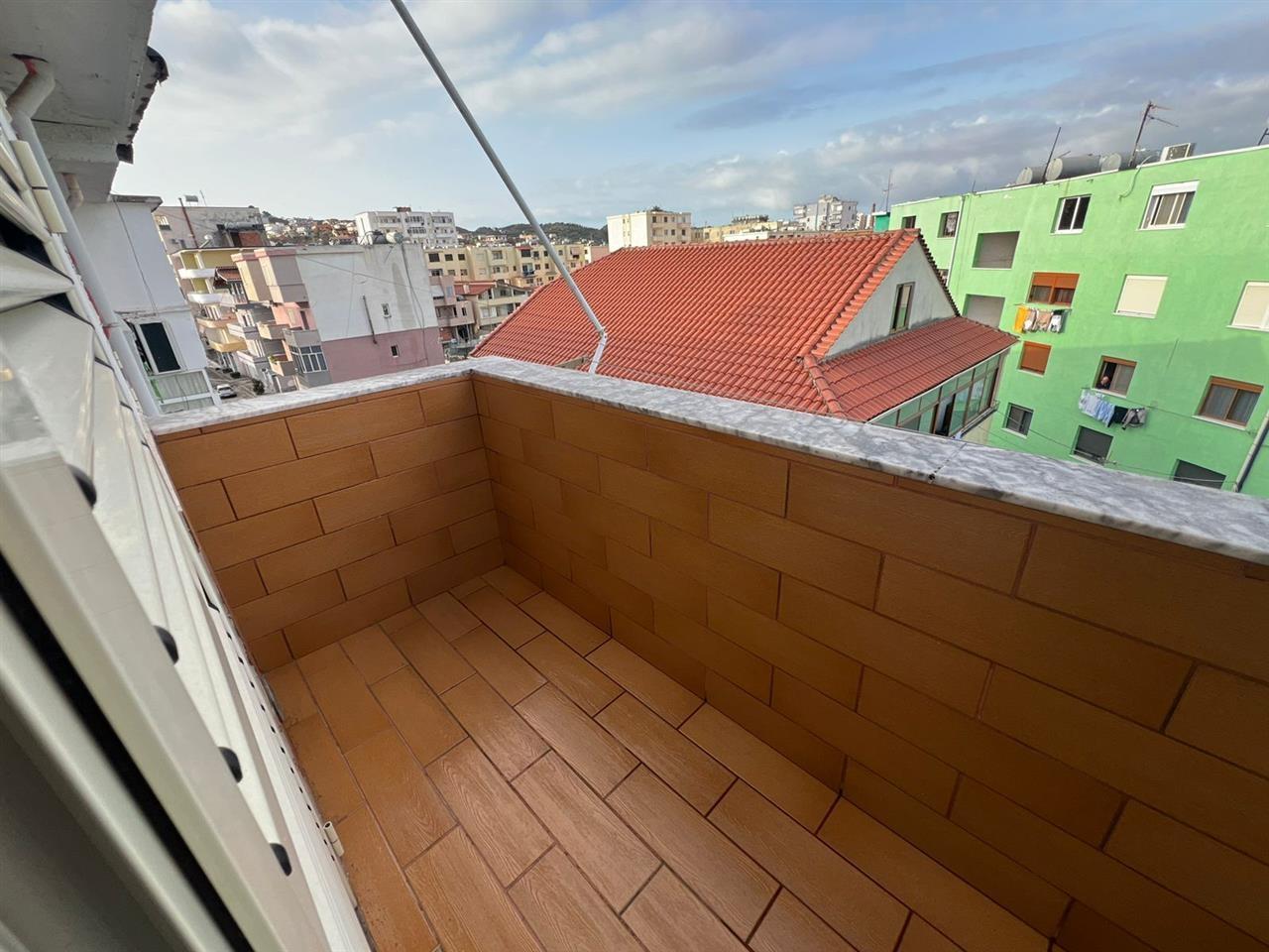 Shitet ap 3+1+2 tualete+3 ballkone+1 depo