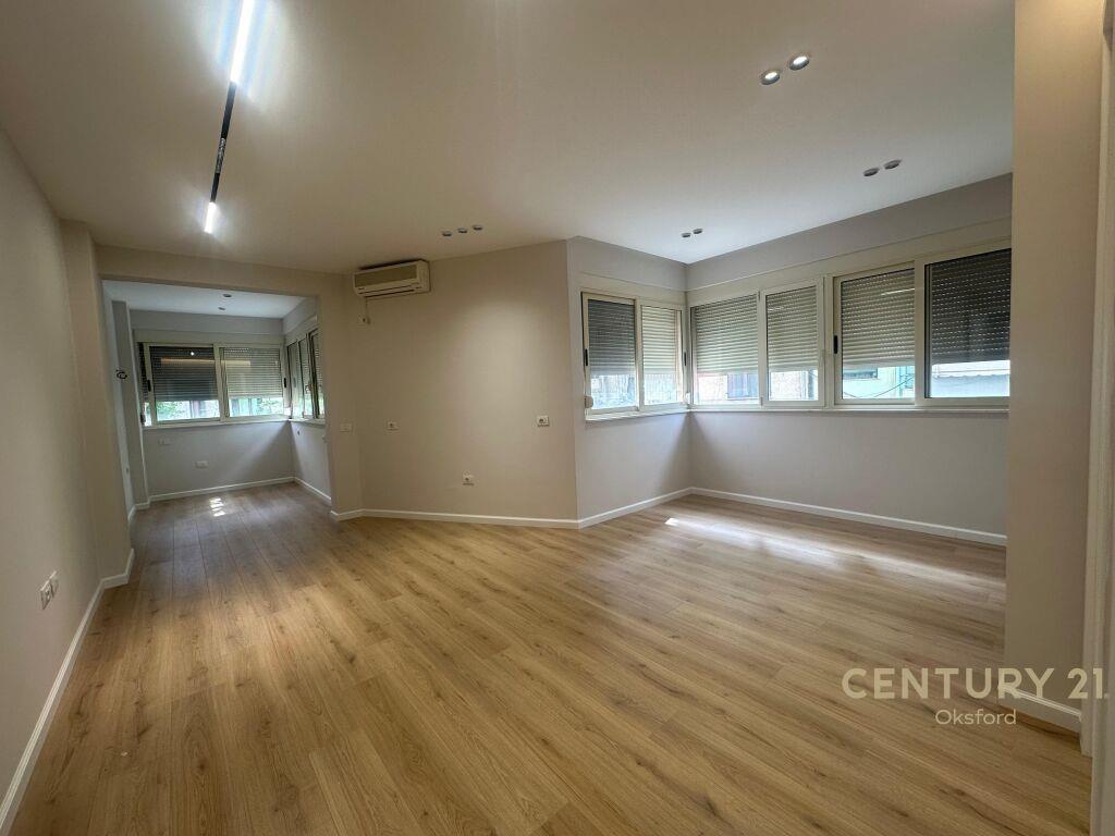 Qira Zyrë 1+1 Irfan Tomini €500