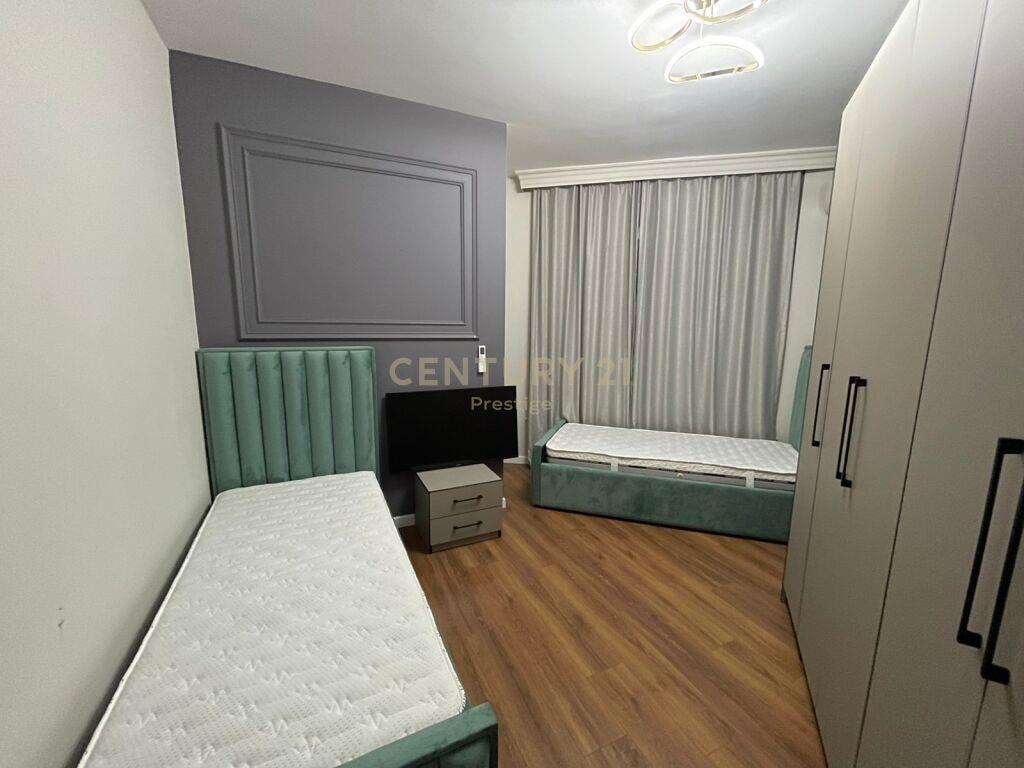 APARTAMENT 2+1 ME QIRA, NENKALIMI TEK KOMUNA E PARISIT, TIRA