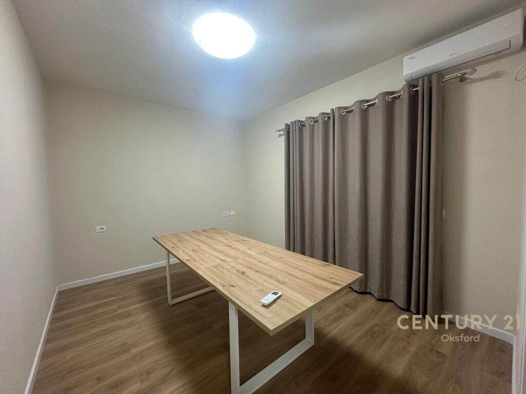 APARTAMENT 2+1 ME QIRA, NENKALIMI TEK KOMUNA E PARISIT, TIRA