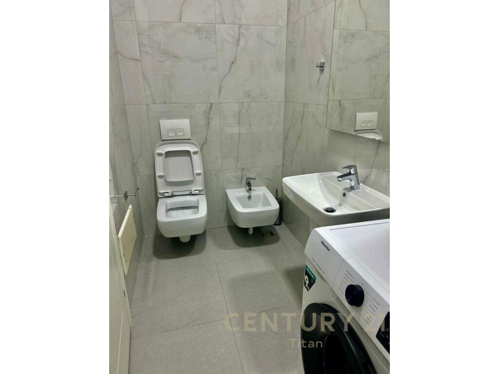 JEPET ME QIRA APARTAMENT 2+1+2 + POST PARKIMI TEK DELIJORGJI