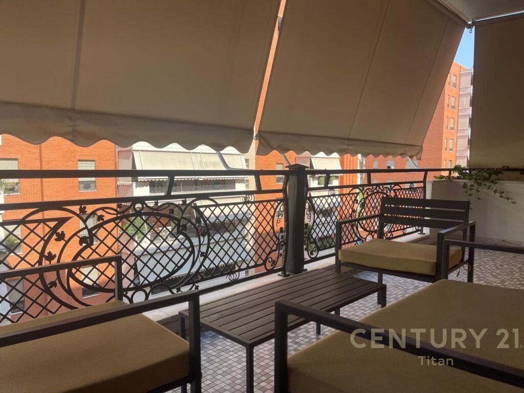 JEPET ME QIRA APARTAMENT 2+1+2 + POST PARKIMI TEK DELIJORGJI