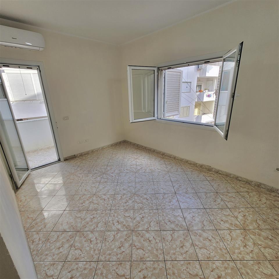 Apartament 1+1 Lagja 13 Iliria Plazh Durres