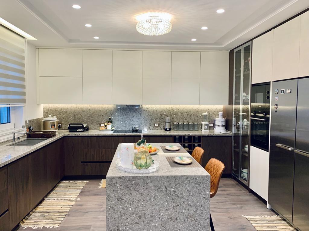 Shitet super apartament te Vila e Zogut Durres