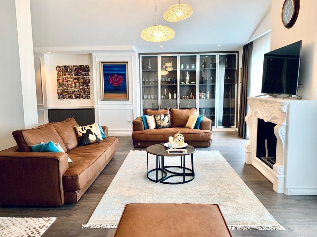 Shitet super apartament te Vila e Zogut Durres