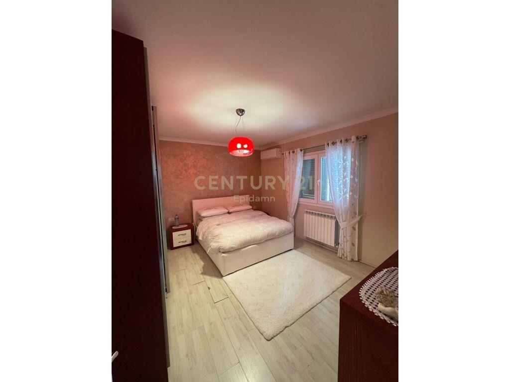 Exclusive !! Shitet super apartament 2+1+2 + Garazhd , në Vo