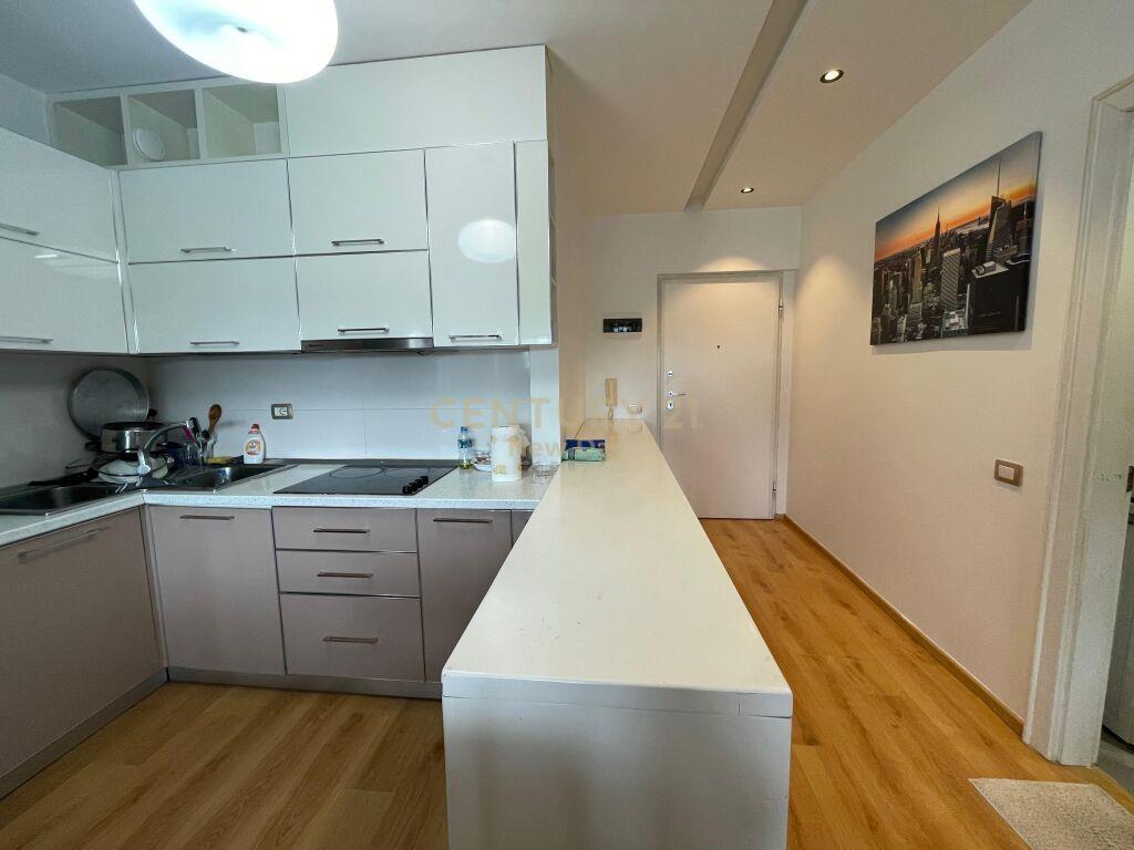 SHITET APARTAMENT 2+1 PRANE MUZEUMIT!