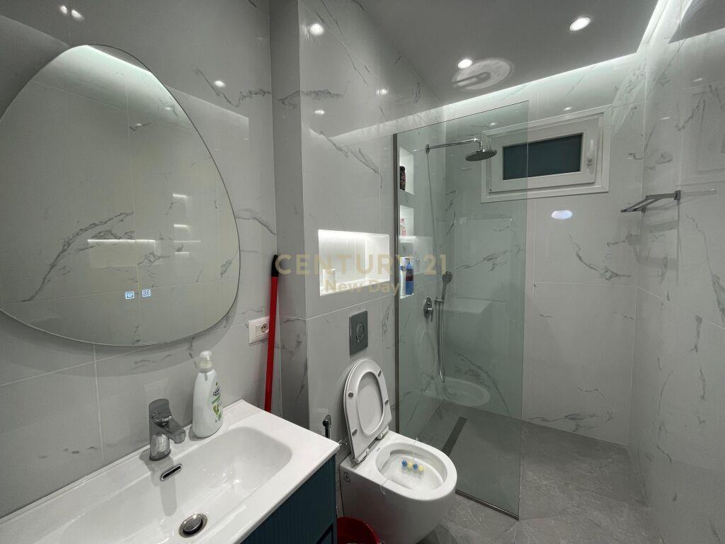 SHITET APARTAMENT 2+1 PRANE MUZEUMIT!