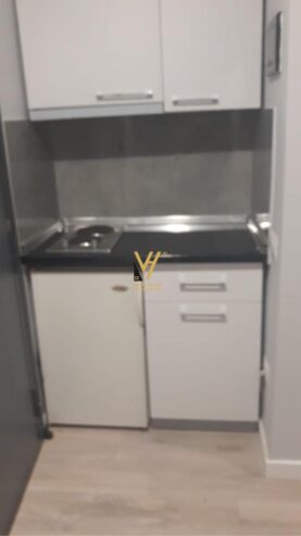 GARSONIERE TEK STADIUMI DINAMO 400 EURO