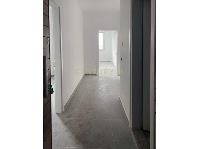 Apartament 2+1 Astir