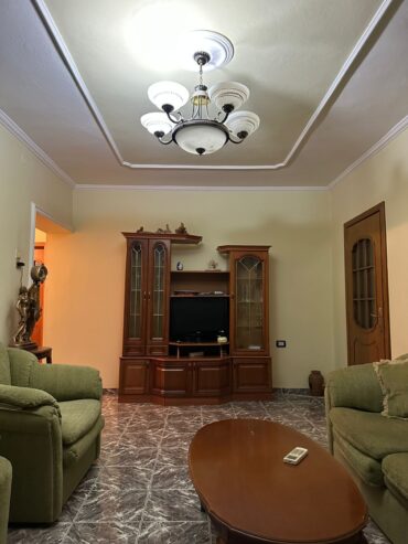 me qera Apartamenti2+1rruga Kongresi Manastirit
