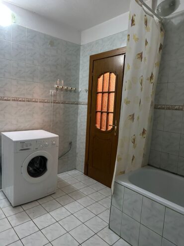 me qera Apartamenti2+1rruga Kongresi Manastirit