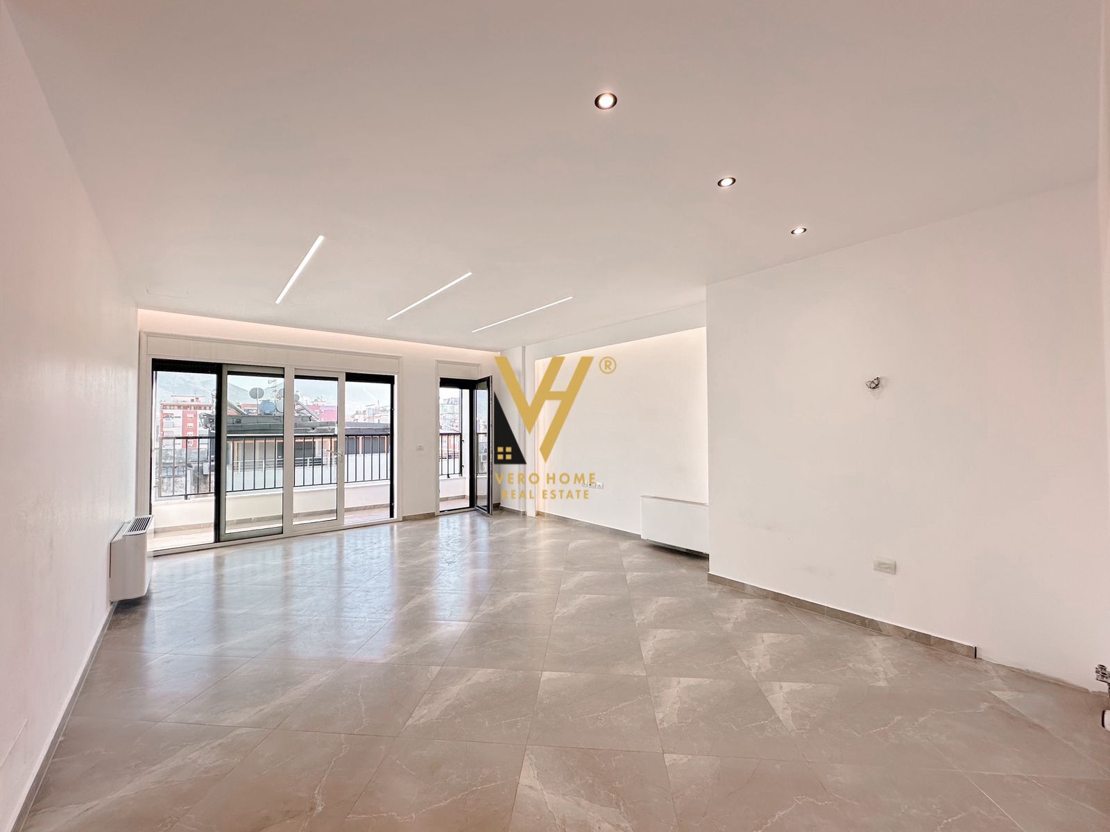 140M2 TEK RR.KOSOVAREVE 1.300 EURO