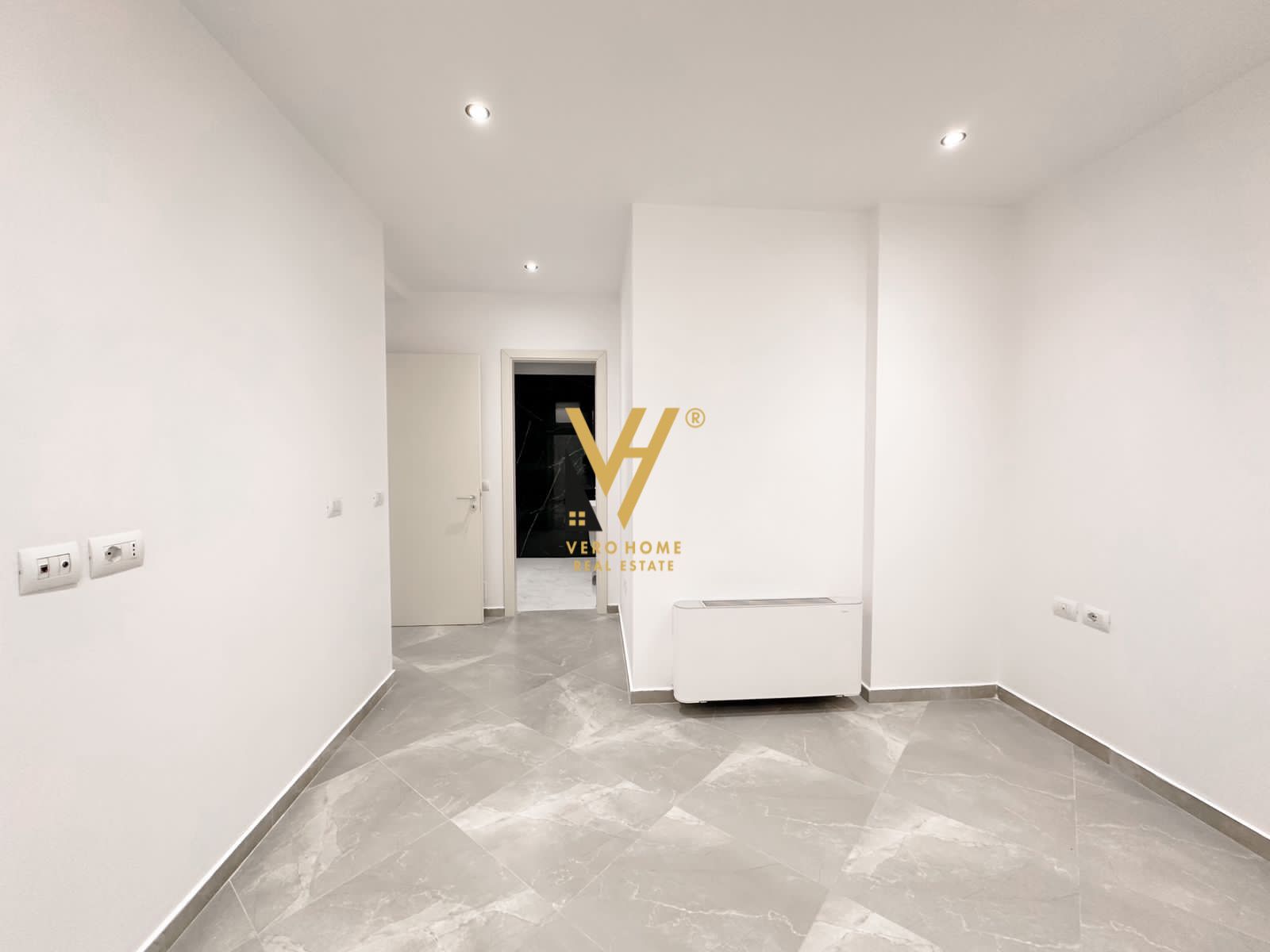 140M2 TEK RR.KOSOVAREVE 1.300 EURO