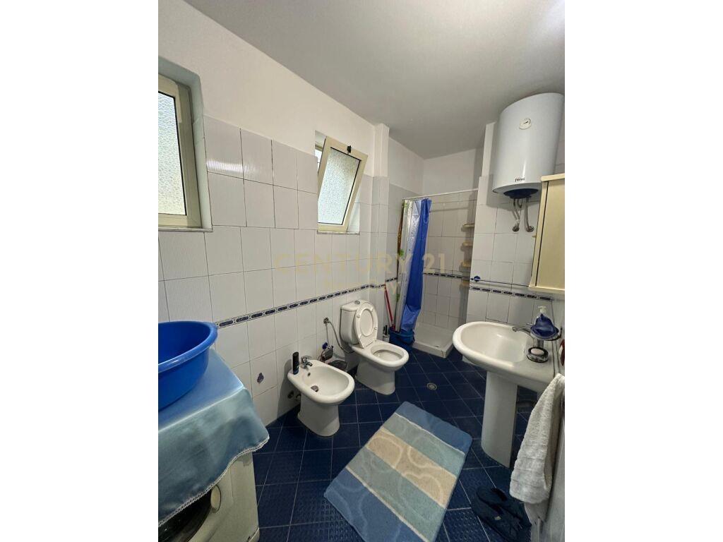 Jepet me qira apartament 1+1 ne Durres