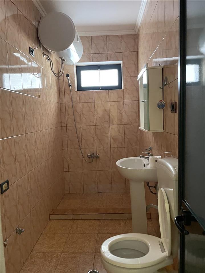 Jep shtepi me qera 1+1