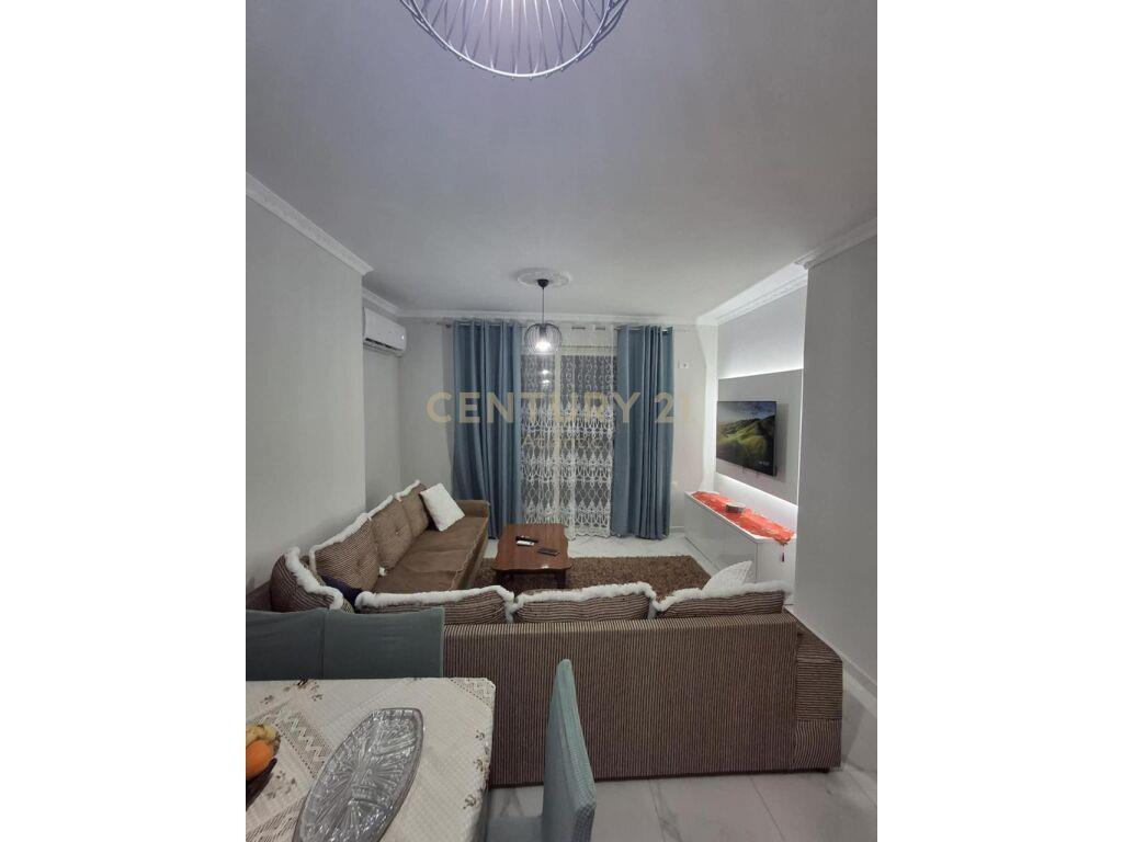 JEPET ME QIRA APARTAMENT 2+1 RROTA KUQEE PLAZH DURRES !