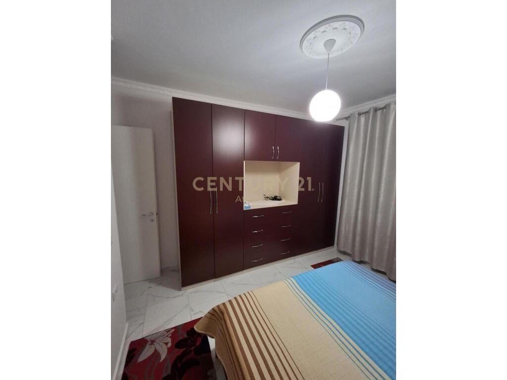 JEPET ME QIRA APARTAMENT 2+1 RROTA KUQEE PLAZH DURRES !