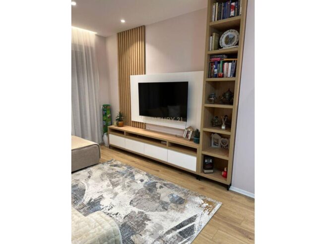 Apartament 2+1+2 + Post Parkimi për Qira Tek Siri Kodra