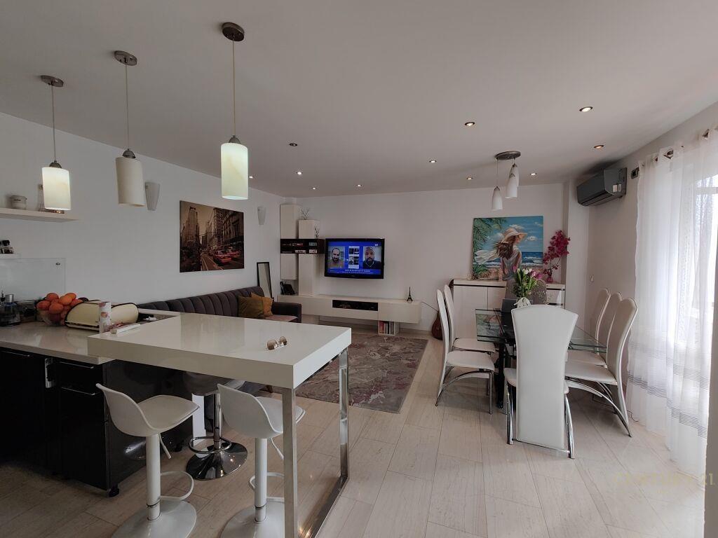 Qira Apartament 2+1 Myslym Shyri €800