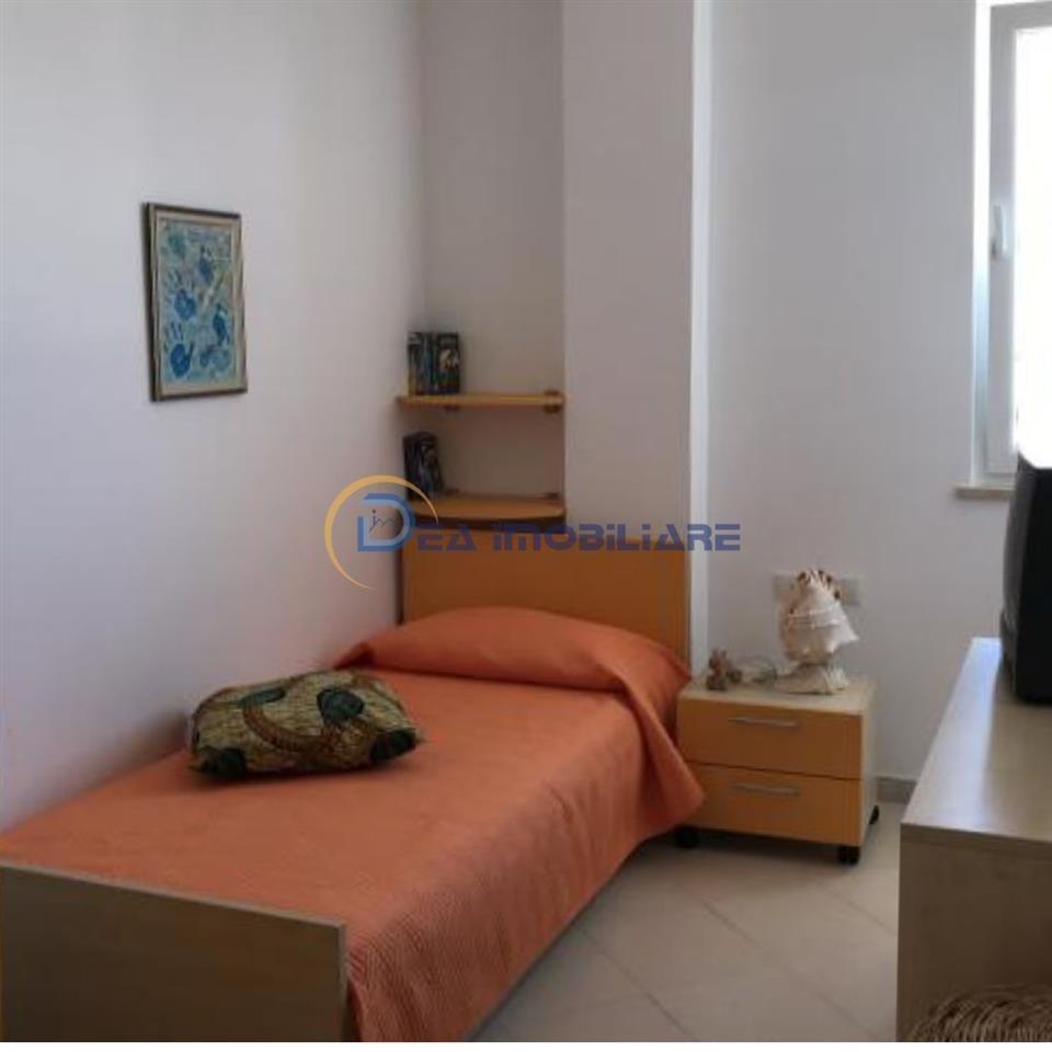 JEPET ME QERA APARTAMENT 3+1 PAMJE NGA DETI