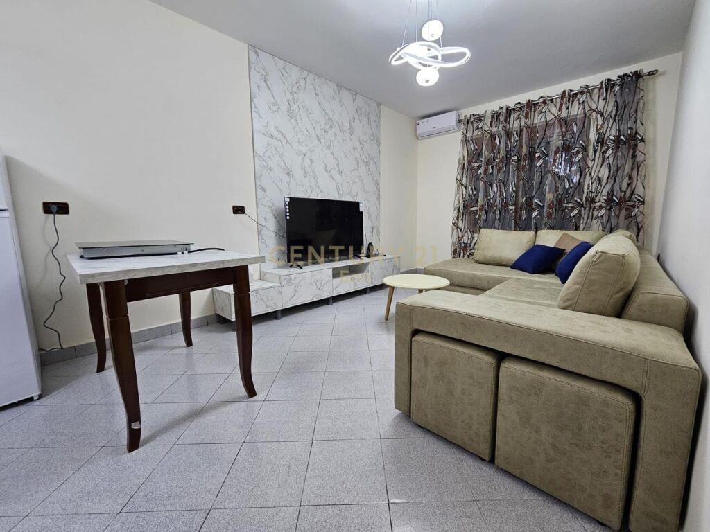 JEPET ME QIRA APARTAMENT 2+1 , PRANE TATIMEVE !