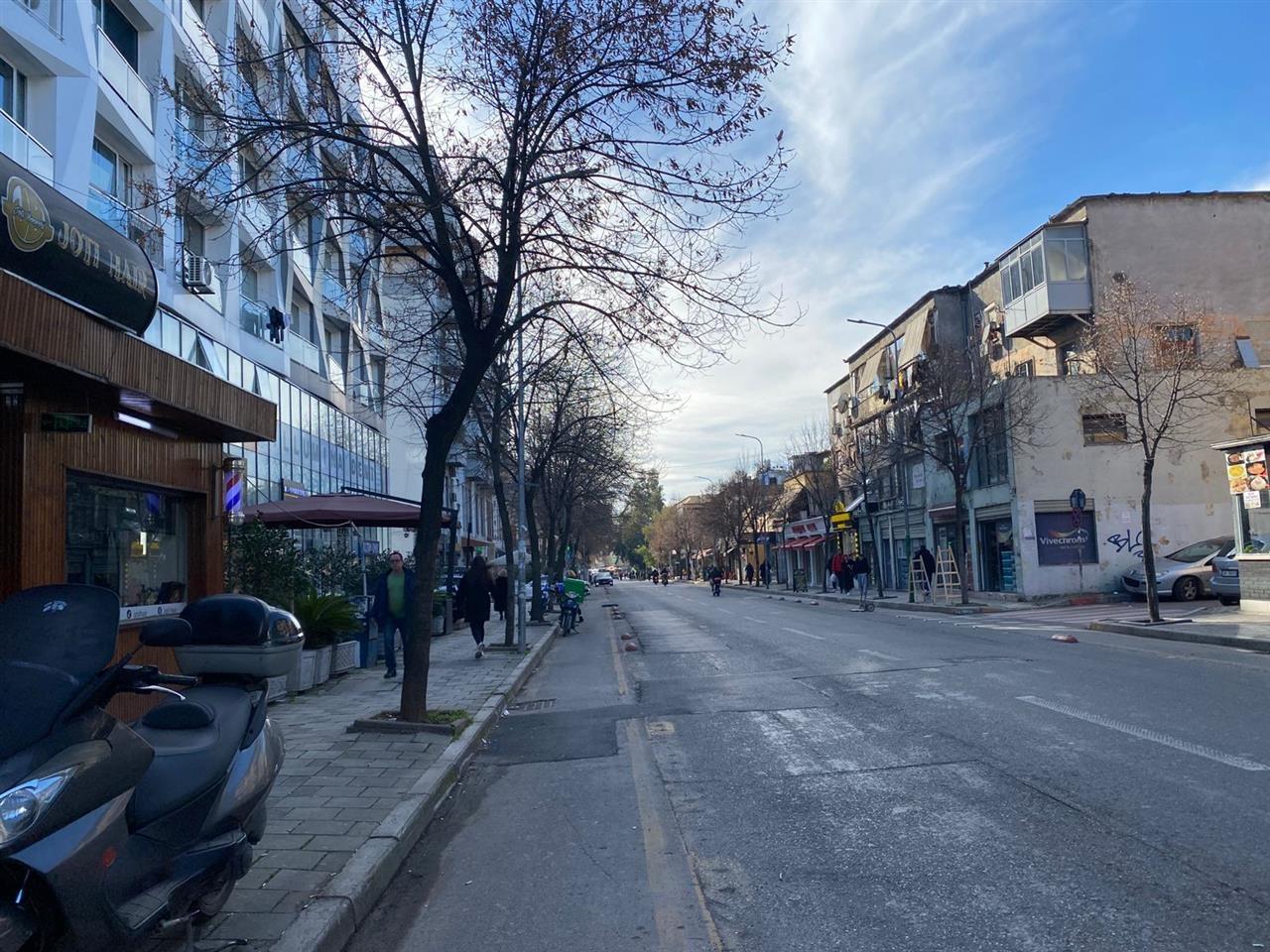 Shitet apartament 1+1 ne rrugen e Dibres Tirane