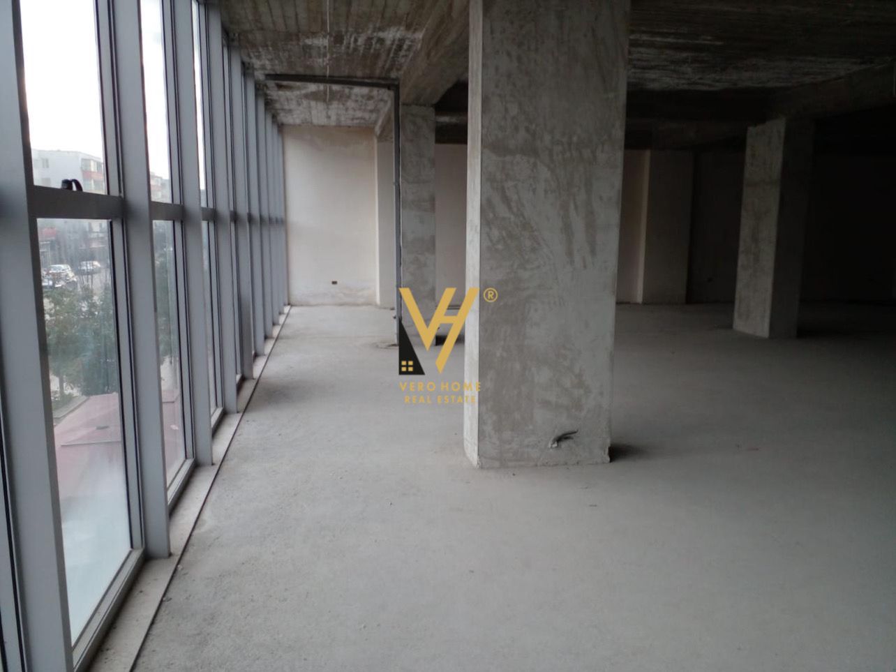 SHITET DYQAN 410 M2 NE FIER 600.000 EURO