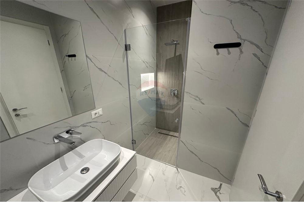 Apartament për qira