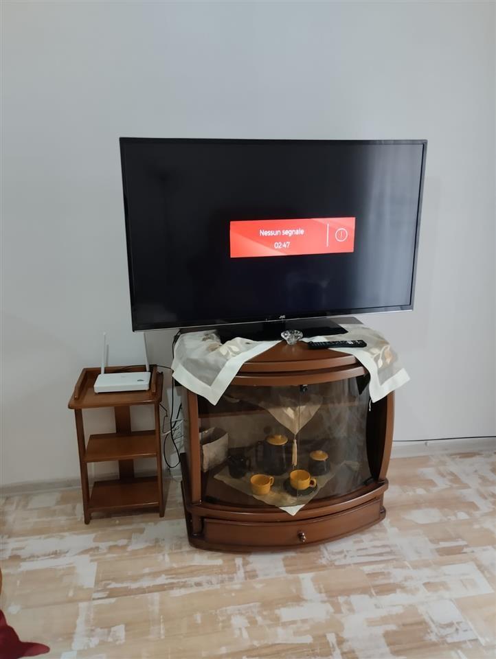 2+1 me qera afer piceri 2 engjejt