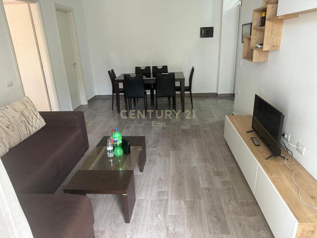 APARTAMENT 2+1 ME OBORR TEK KOMPLEKSI LURA 3, GJIRI I LALEZI