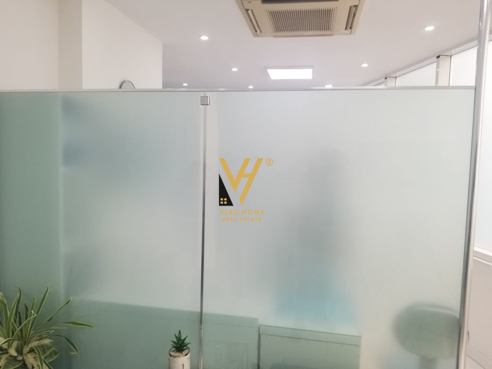 KLINIKE DENTARE TEK RR.SAMI FRASHERI 790 EURO