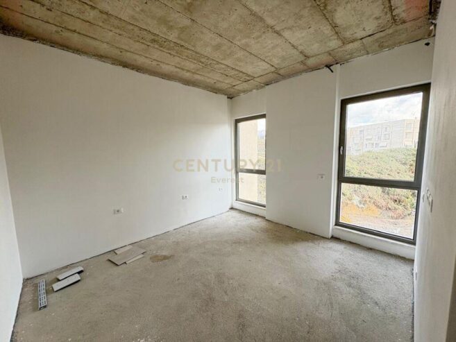 LIQENI I THATE (GREEN VALLEY), SHESIM APARTAMENT 2+1+2