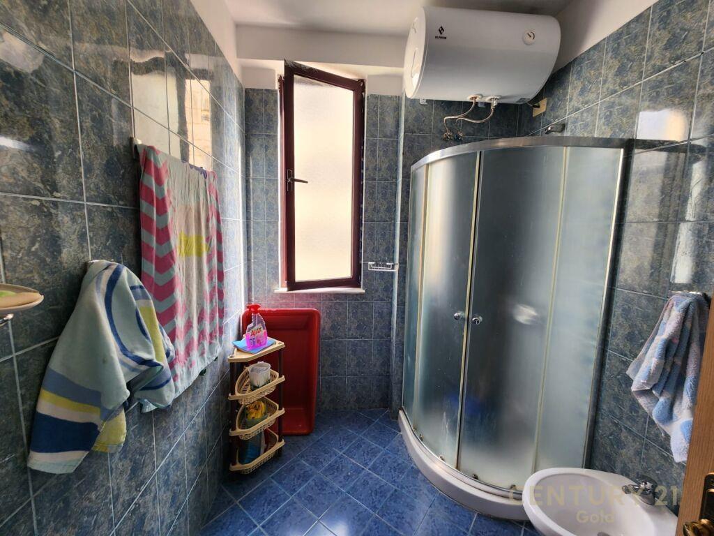 APARTAMENT 2+1+2 PER SHITJE NE ZONEN E FRESKUT