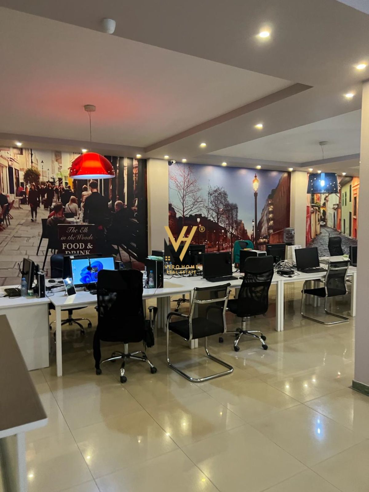 265 M2 TE ISH FUSHA E AVIACIONIT 1.900 EURO