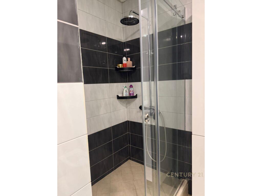 Shitet, Apartament 2+1+2, Rruga Bardhyl!