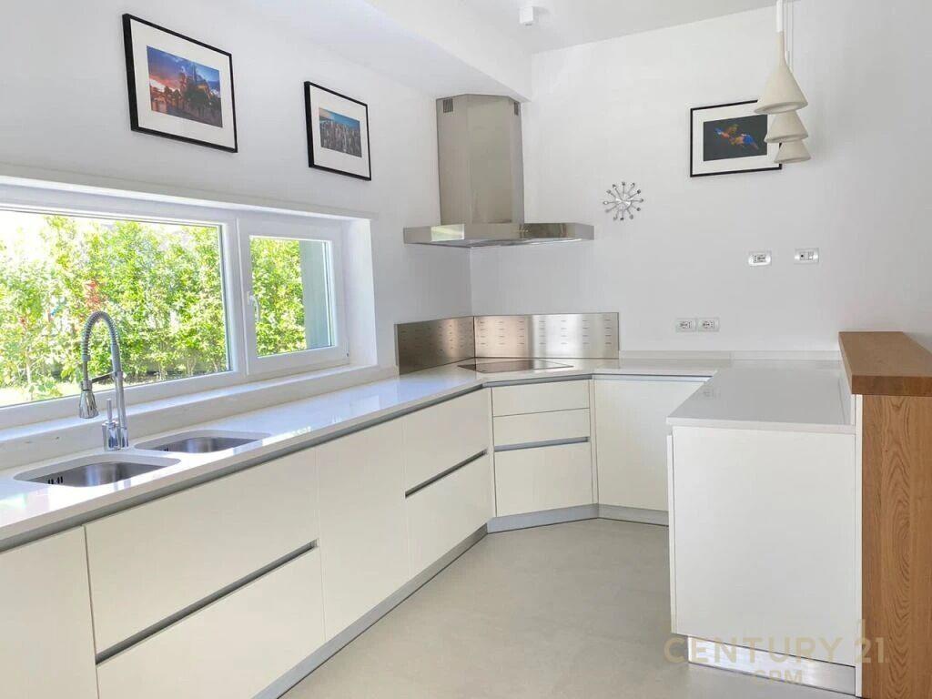 Vile moderne per Qira!