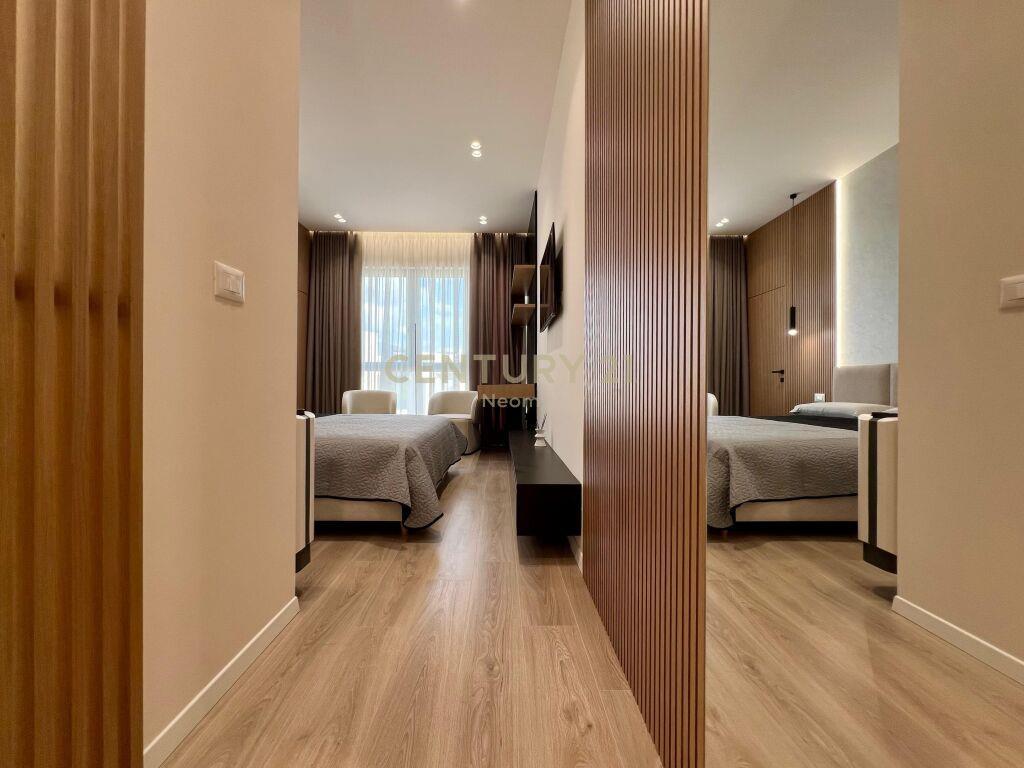 QIRA, APARTAMENT PREMIUM 2+1+2 me POST PARKIMI ‼️