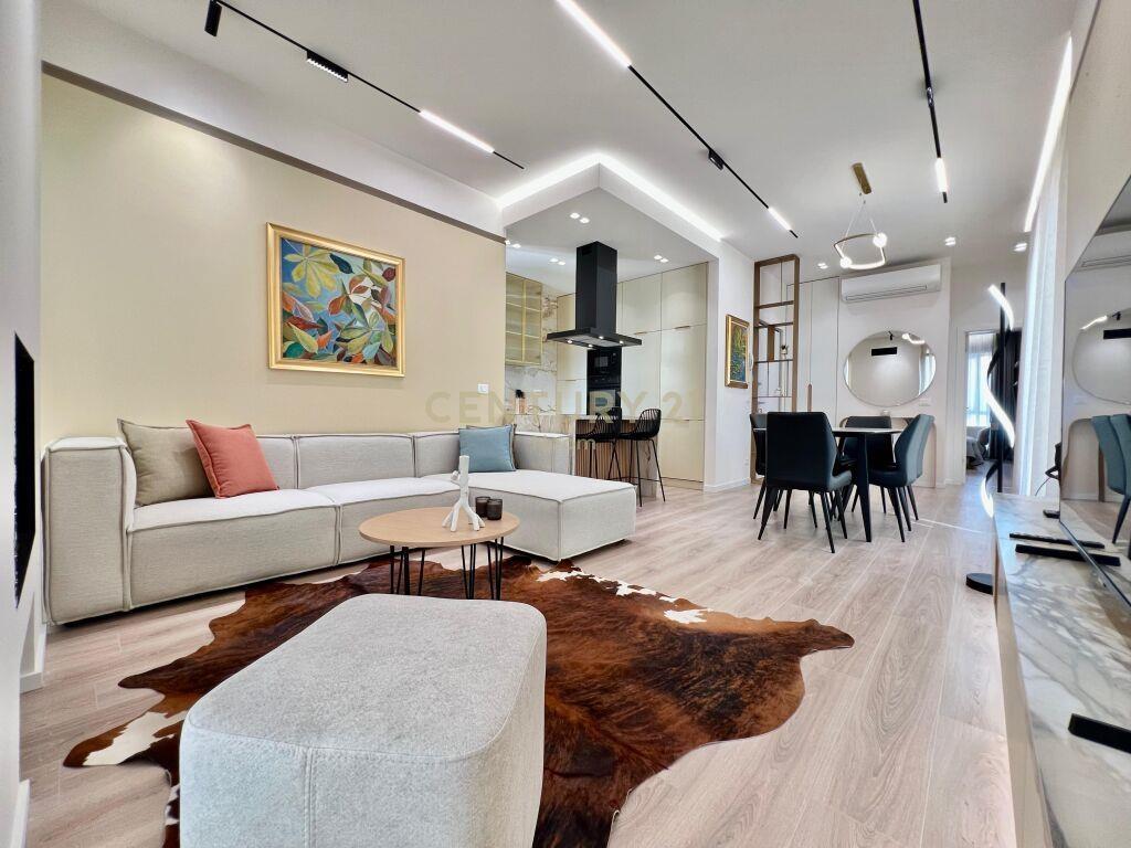 QIRA, APARTAMENT PREMIUM 2+1+2 me POST PARKIMI ‼️